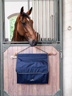 Equiline Stable Accessories Bag Holder Custom Made -Sports - Equestrian 181MF03012002 01 WEB