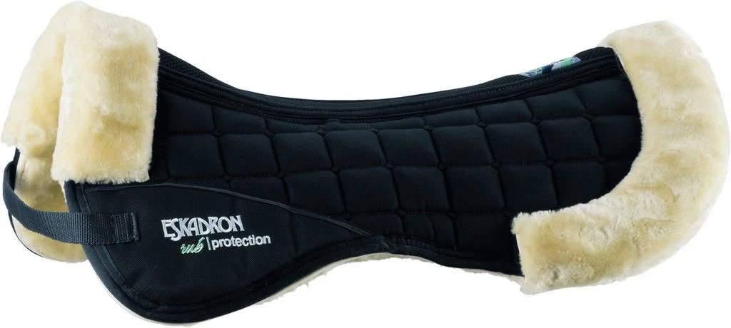 Eskadron Saddle Pad Fauxfur 1 Eskadron Saddle Pad Fauxfur