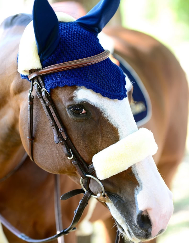 Kentucky Horsewear Nosebandcover Sheepskin Beige 2 Kentucky Horsewear Nosebandcover Sheepskin Beige - Image 2