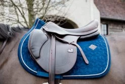 Sports - Equestrian -Sports - Equestrian 7971